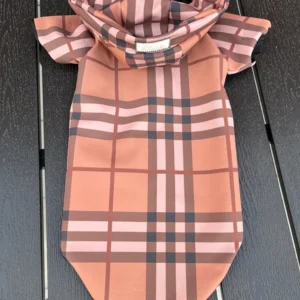 Geometriai mintás esőkabát